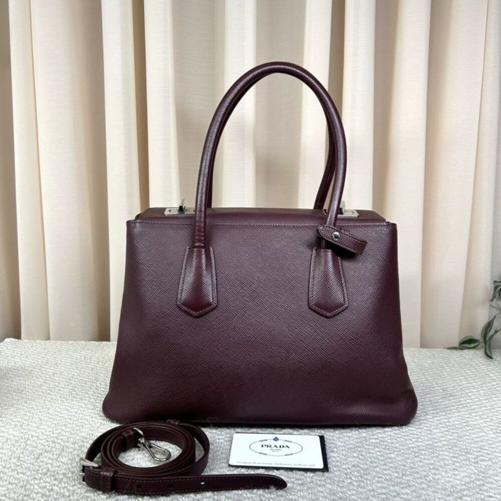 Prada Women Pre-Loved Bag Very Good Condition - Picture 2 of 4